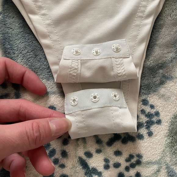 Lightweight Crew Neck T-Shirt Bodysuit in White - size XS - Picture 10 of 12